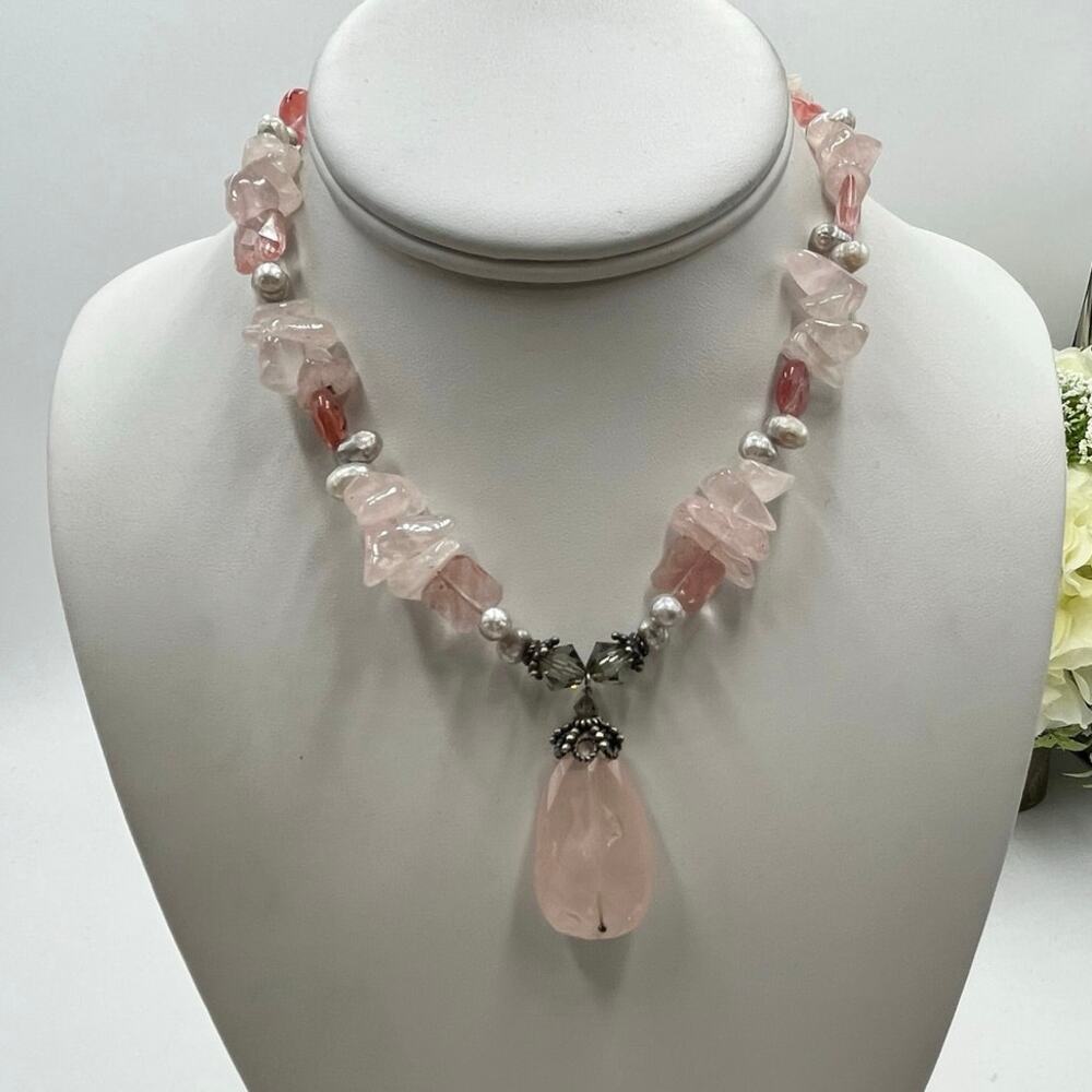 Bejeweled Carroll Dorsey Walker‎ Sterling Silver Pearl Rose Quartz Necklace